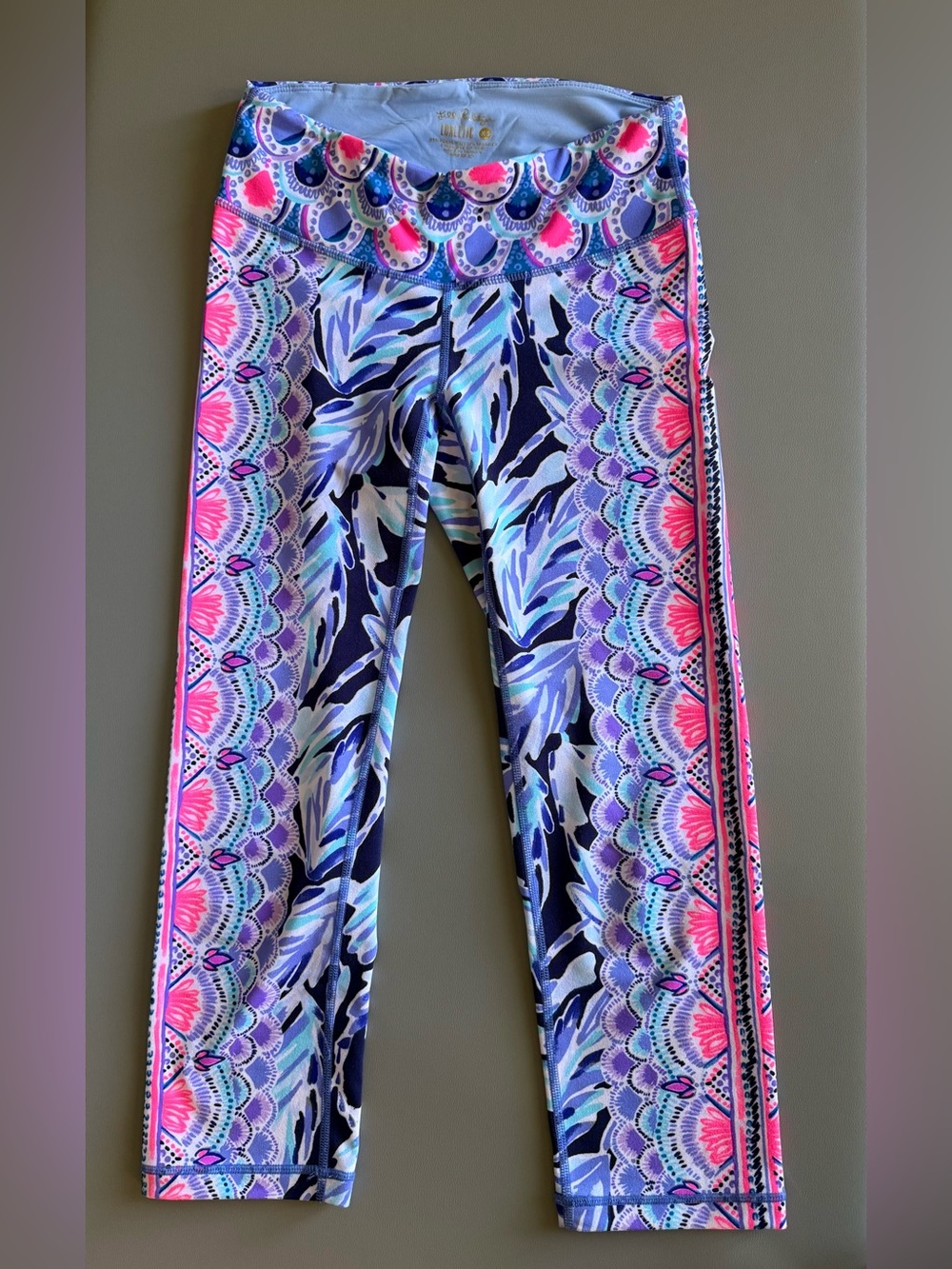 EUC Lilly Pulitzer Weekender Crop Legging
Flock Together XS